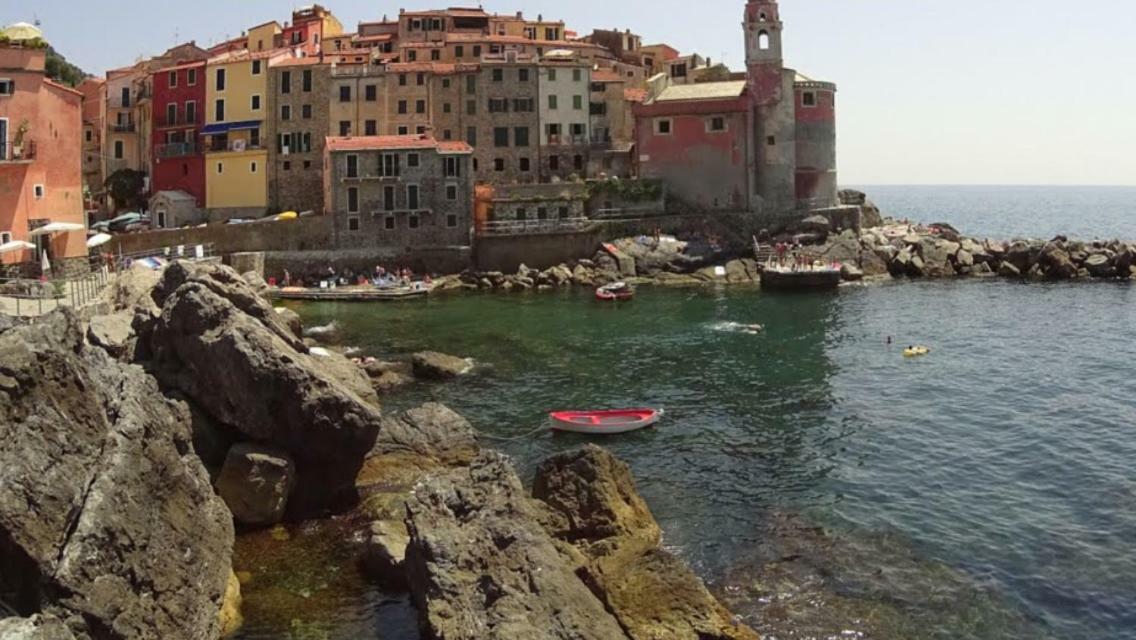 Cocoon, Atypical Flat In Historic Center & Breakfast Leilighet Sarzana Eksteriør bilde
